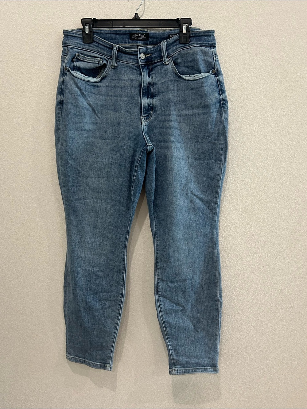 Judy Blue boyfriend fit Jeans in Light Blue Wash, size 14W